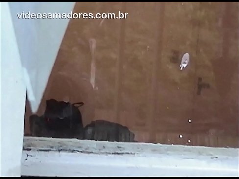❤️ Напален човек ја гледа својата девојка со друг дечко, снима ебано видео без да ја вознемирува двојката ☑ Ебате видео кај нас ️❤